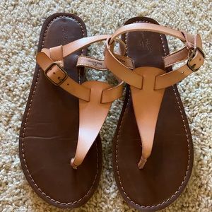 Universal Thread flat sandals.  Size 8.5.  Color tan.  Great condition